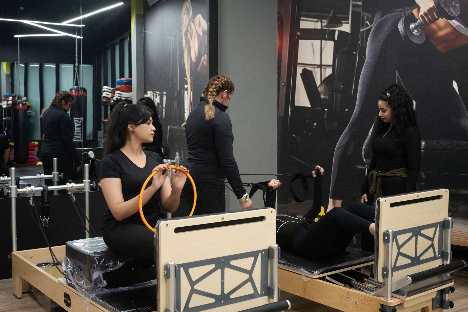 Women training together at FORM